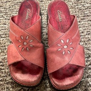 Pink Clark’s sandals size 6 1/2